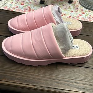 Steve Madden Pink Slip on shoes